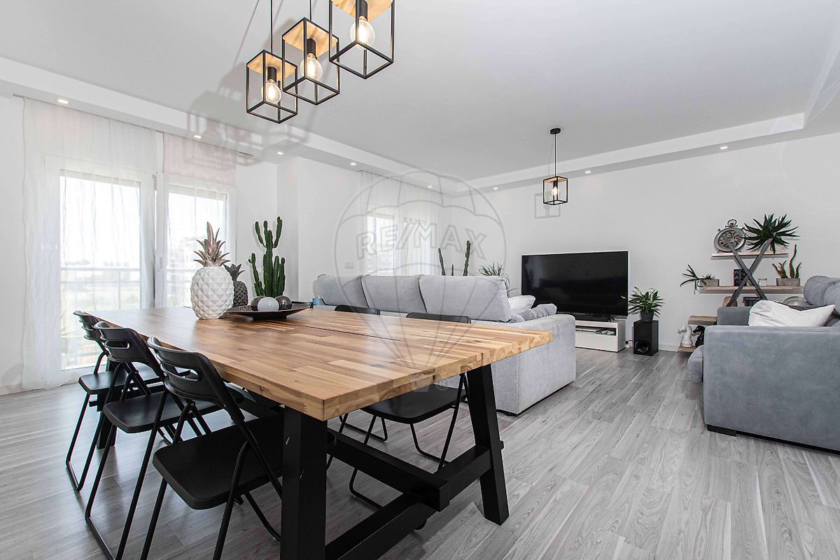 Apartamento T2 à venda em Montijo