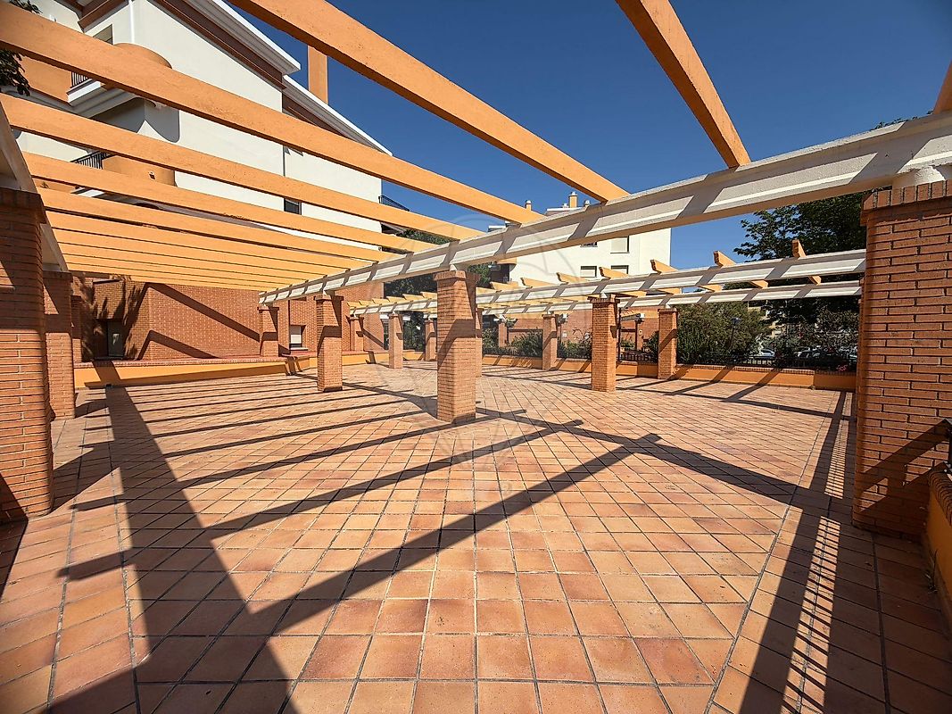 Garagem à venda em Vila Franca de Xira