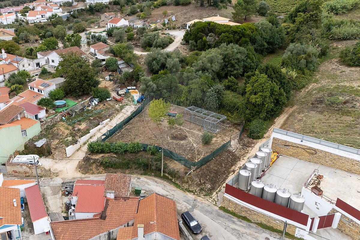 Terreno - Carvoeira e Carmões, Torres Vedras, Lisboa