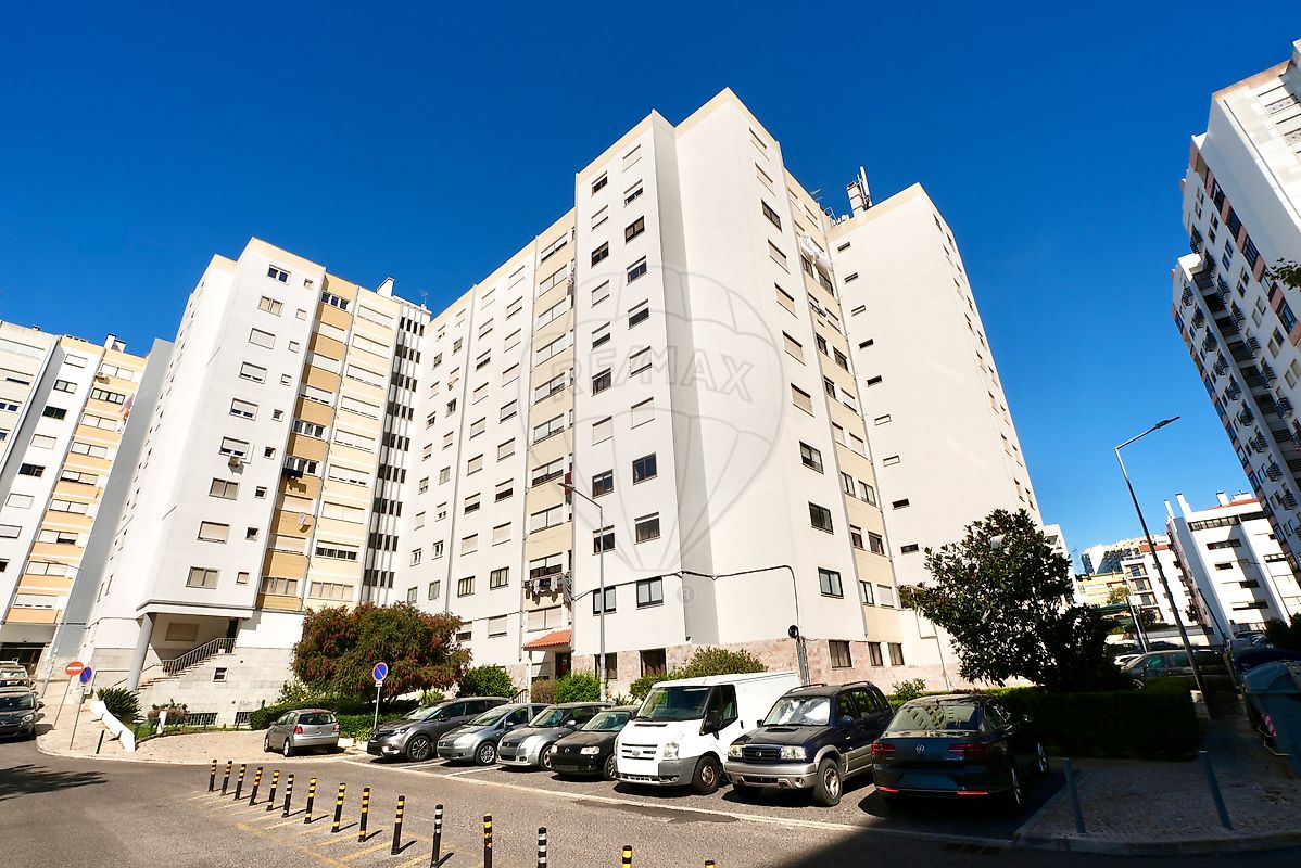 Apartamento T4 em Massamá e Monte Abraão, €450.000