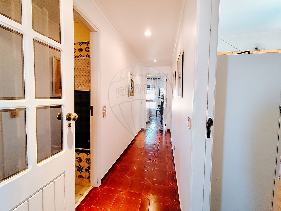 listing 122001061-21 picture-0