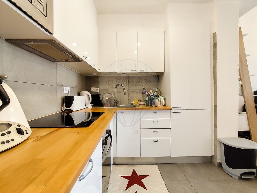 listing 122001090-35 picture-0