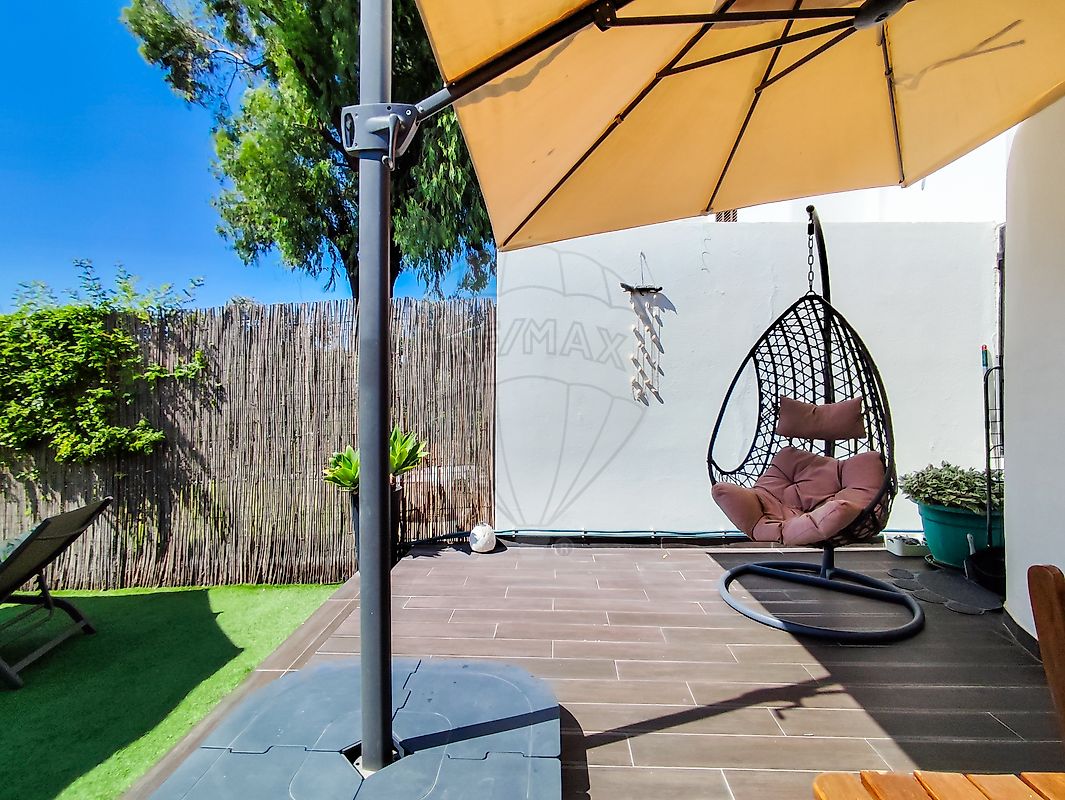 listing 122001090-35 picture-0