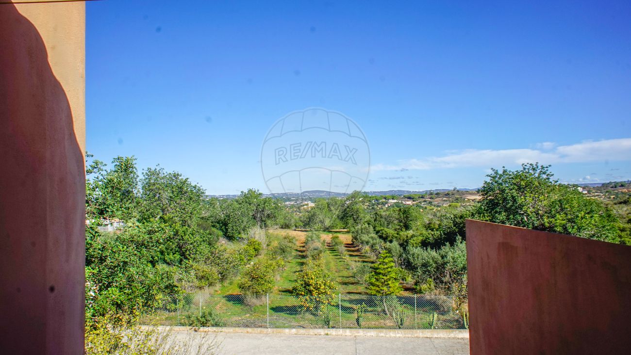 listing 122001098-9 picture-0