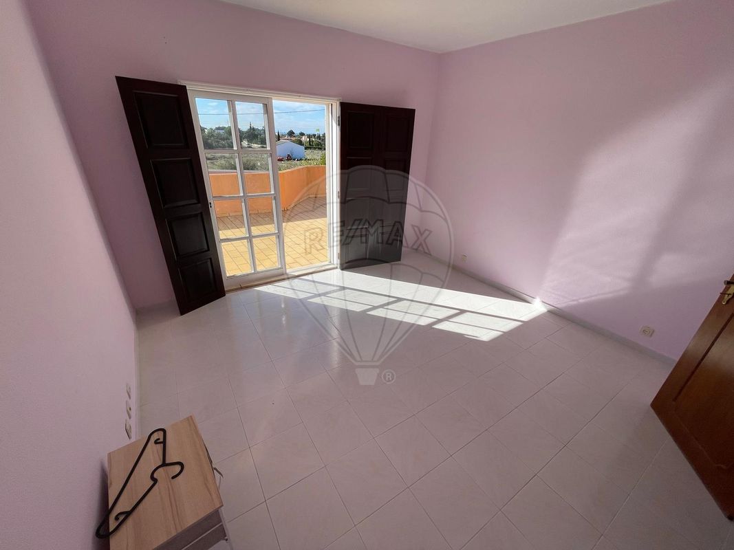 listing 122001098-9 picture-0