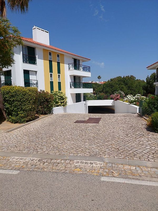 Garagem  à venda em Loulé