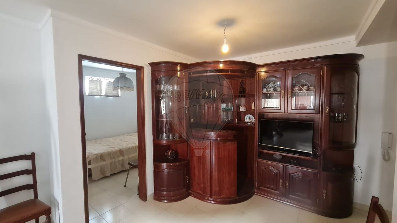 listing 122001011-458 picture-0