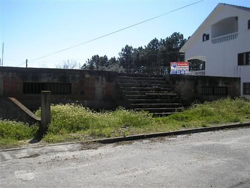 Land for sale in Mangualde, Portugal — €75,000