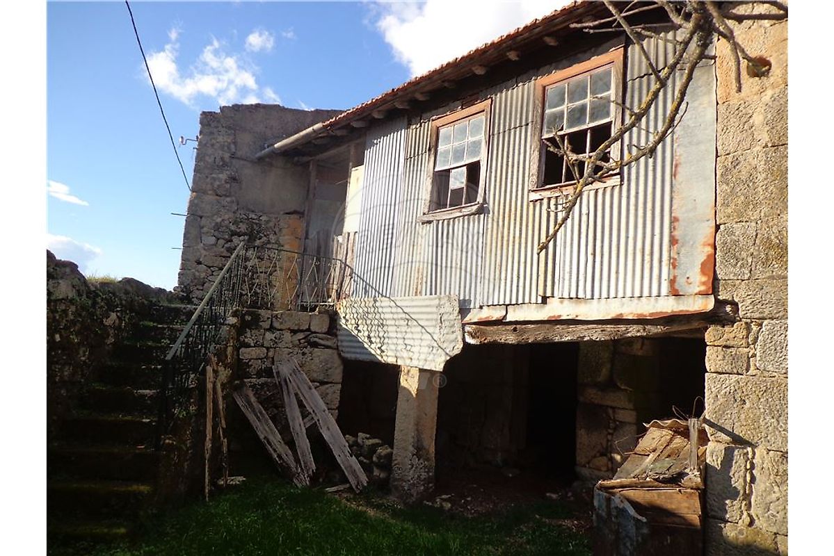 Moradia T2 para venda