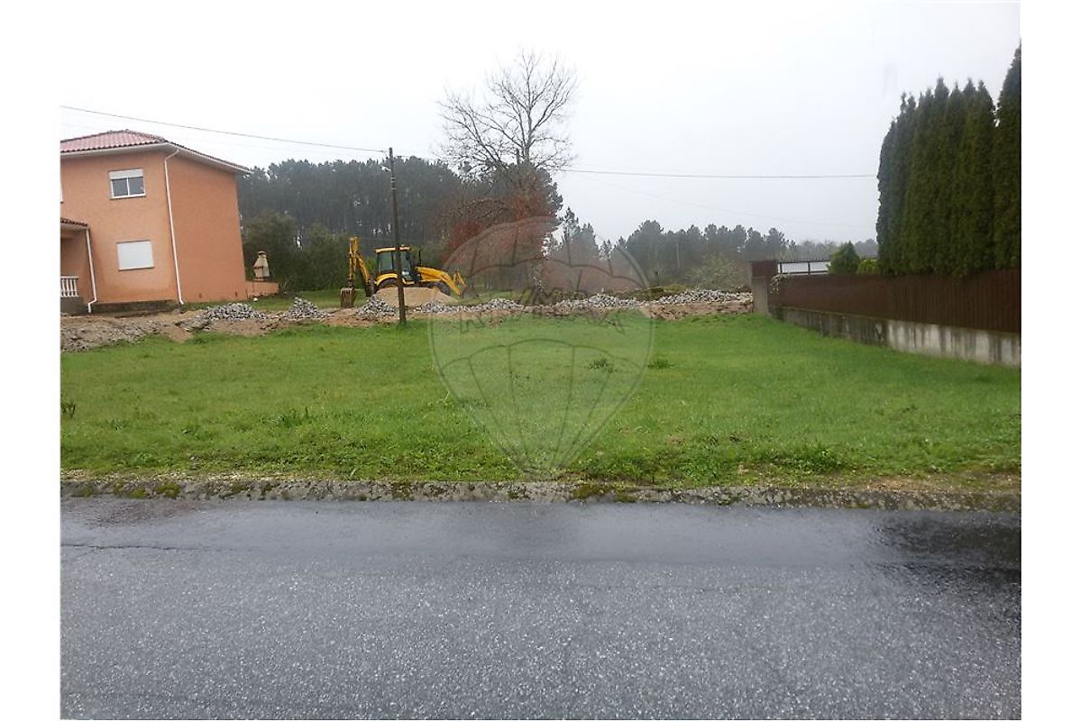 Terreno à venda em Sátão