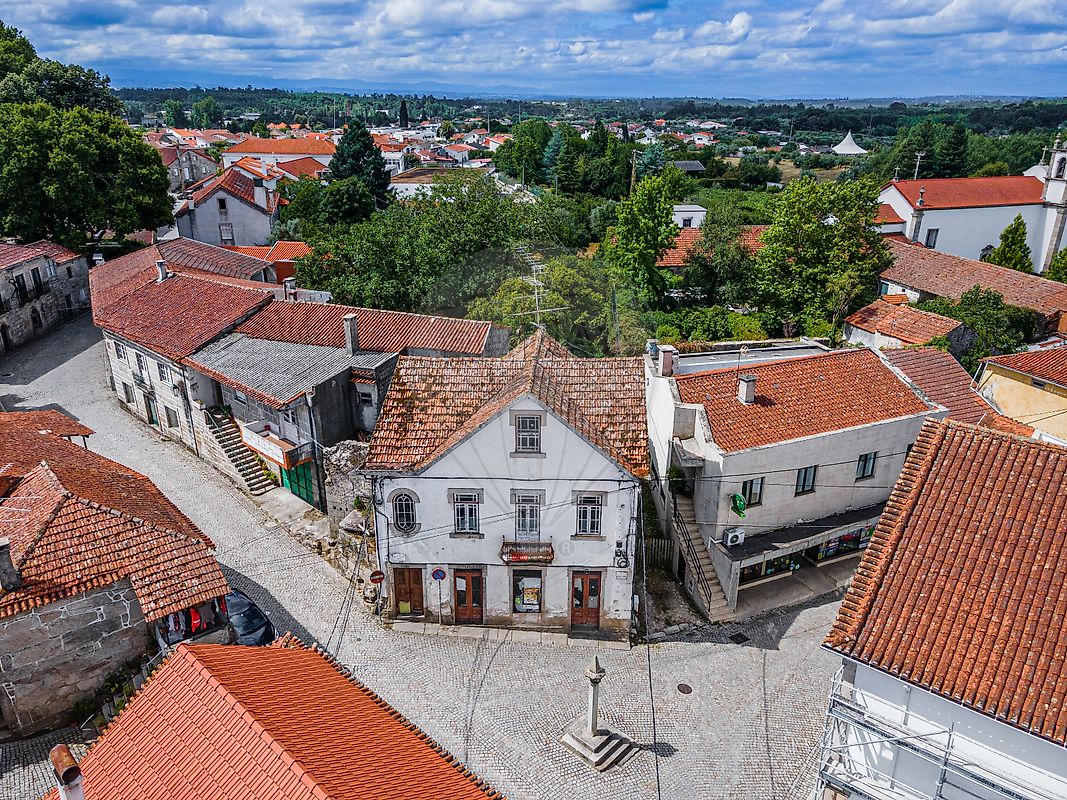Moradia T4 - Canas de Senhorim, Nelas, Viseu