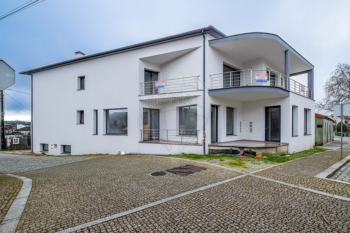 Duplex T3 para venda