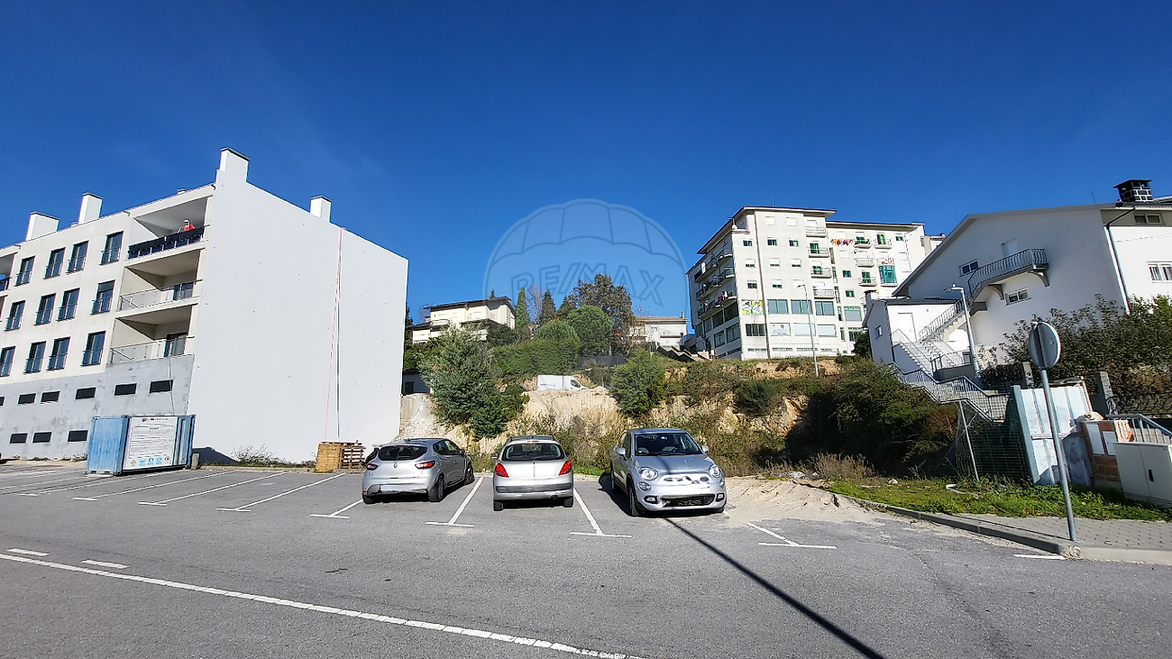 Land for sale in Seia, Portugal — €149,000