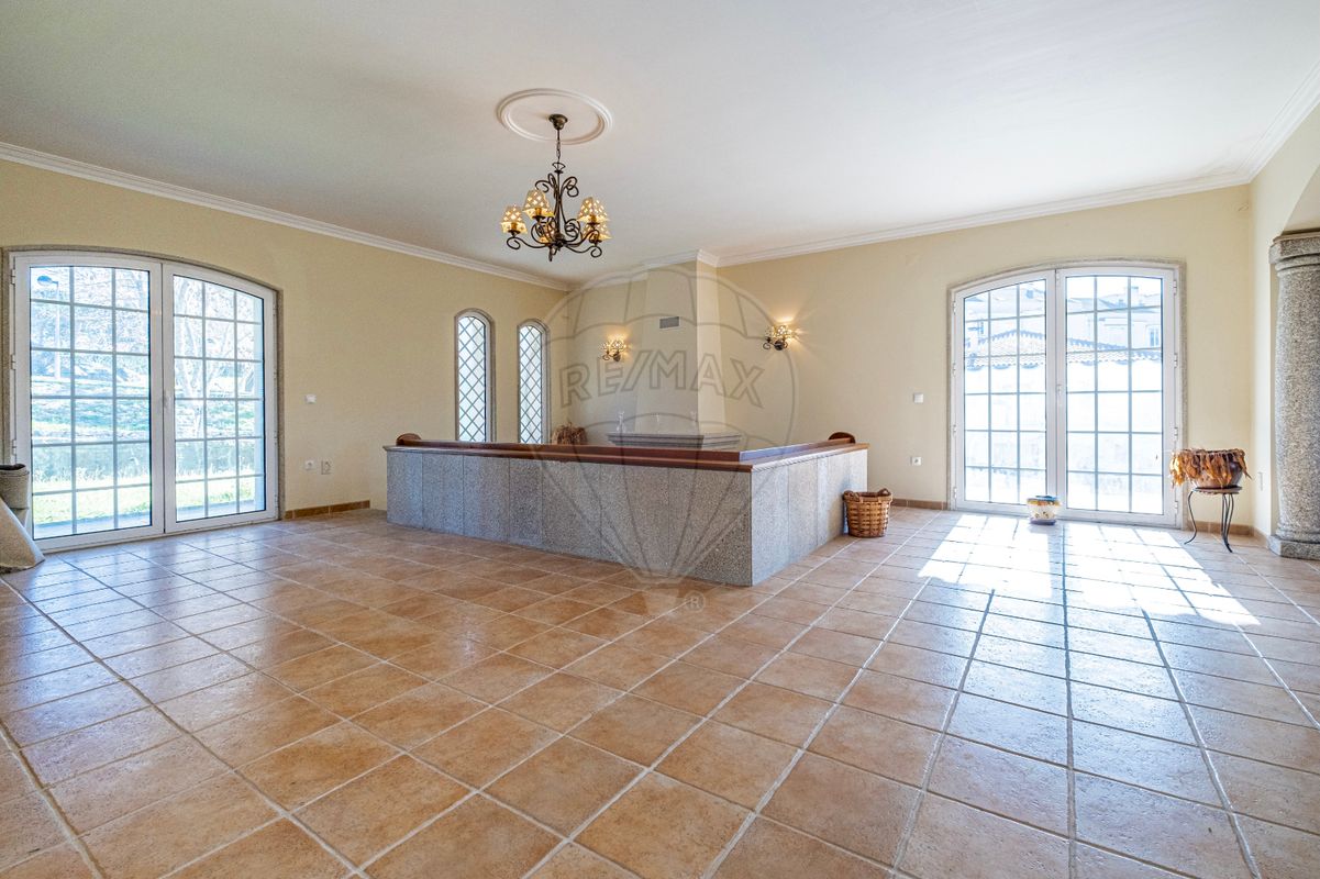 listing 122031142-57 picture-0