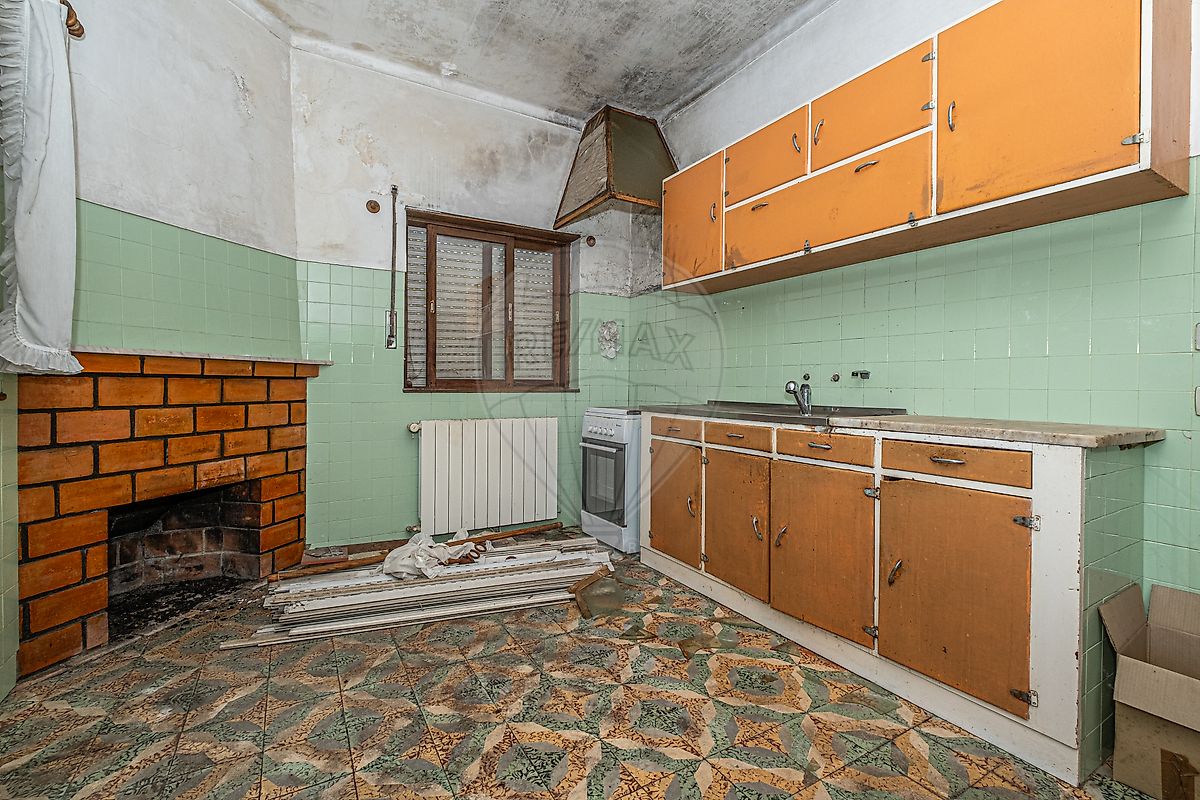 listing 122031150-52 picture-0