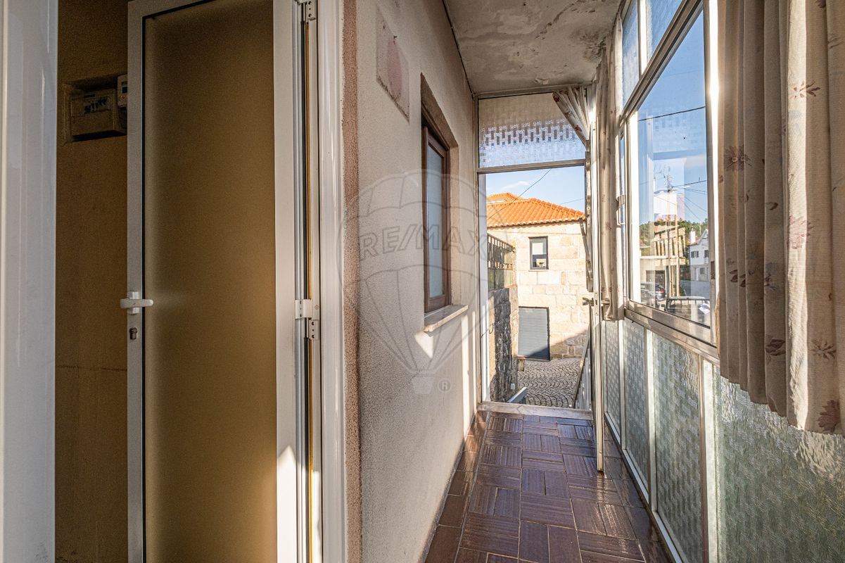 listing 122031084-369 picture-0