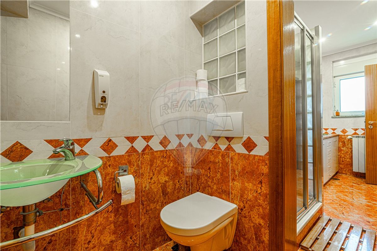 listing 122031162-63 picture-0