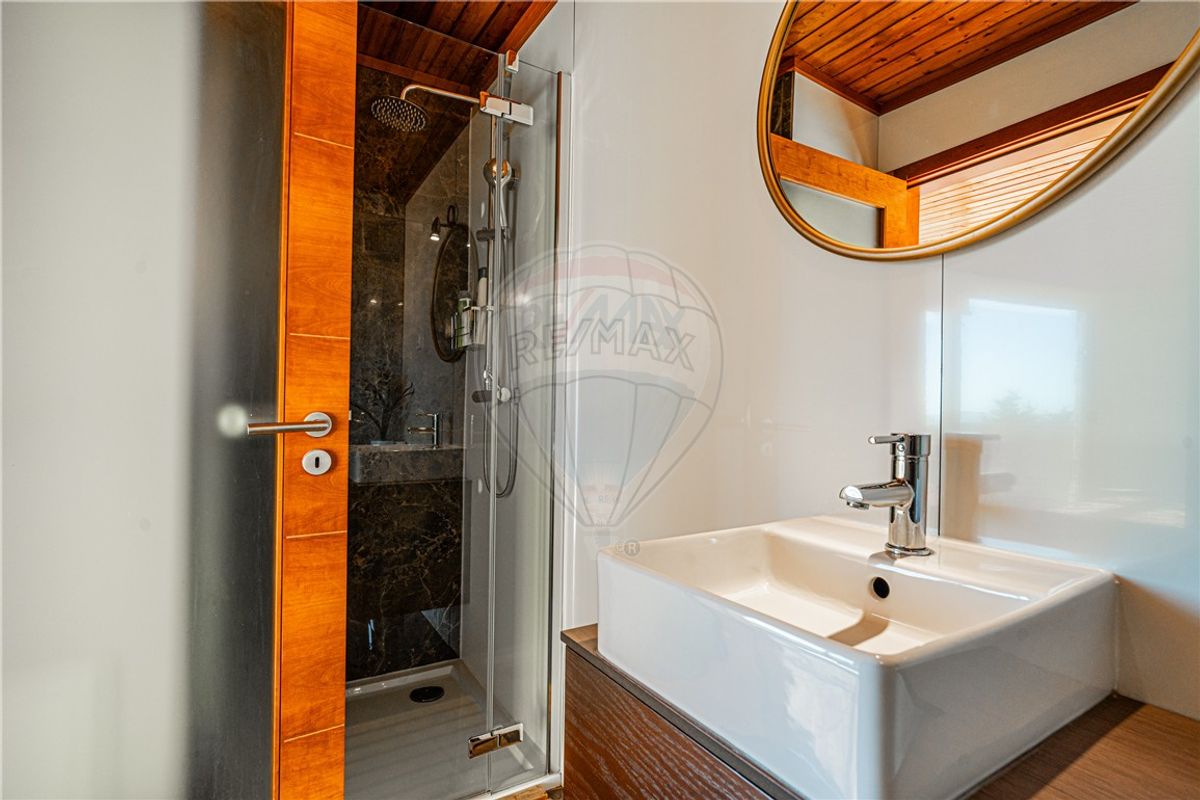listing 122031162-63 picture-0