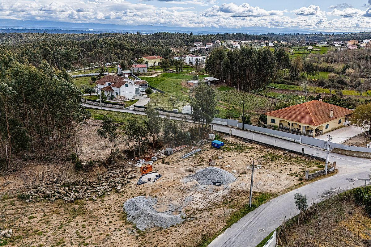 Terreno - Mouraz e Vila Nova da Rainha, Tondela, Viseu