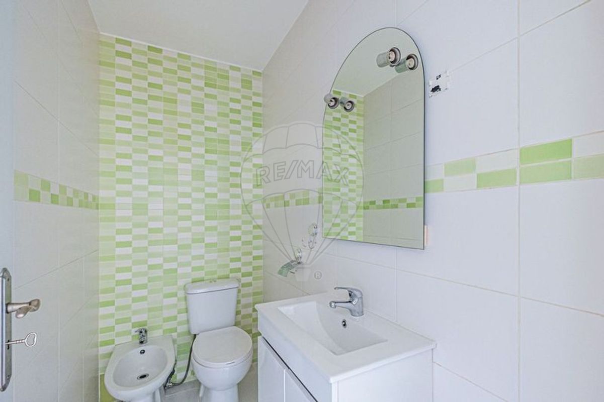 listing 122031040-418 picture-0
