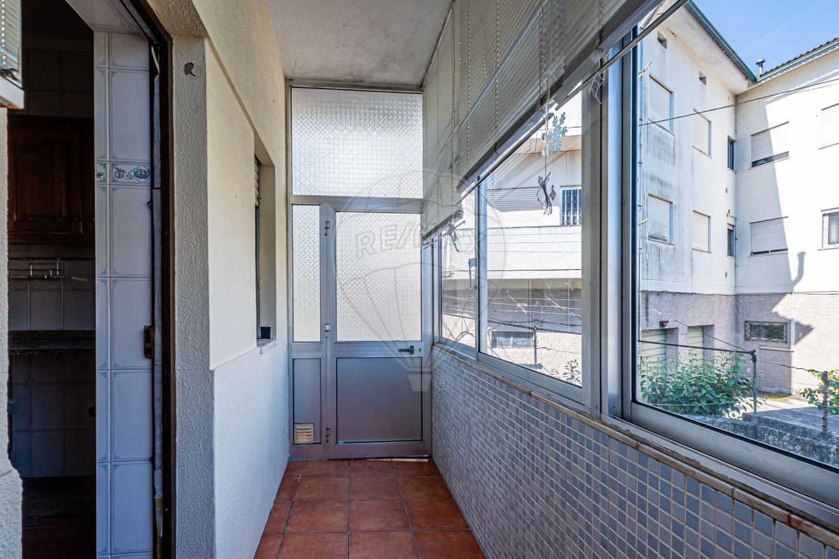 listing 122031040-418 picture-0