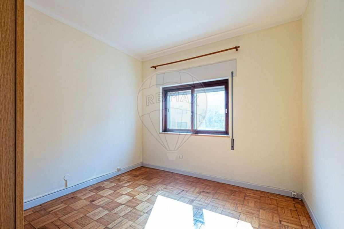 listing 122031040-418 picture-0