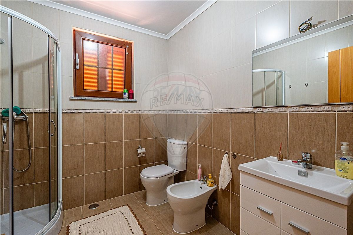 listing 122031161-142 picture-0