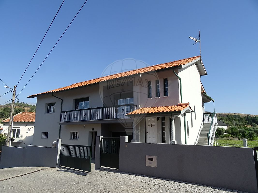 Moradia T3 para venda