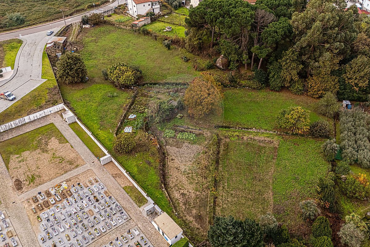 Terreno à venda em Mangualde
