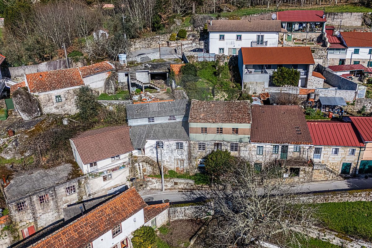 Moradia - Couto de Baixo e Couto de Cima, Viseu, Viseu