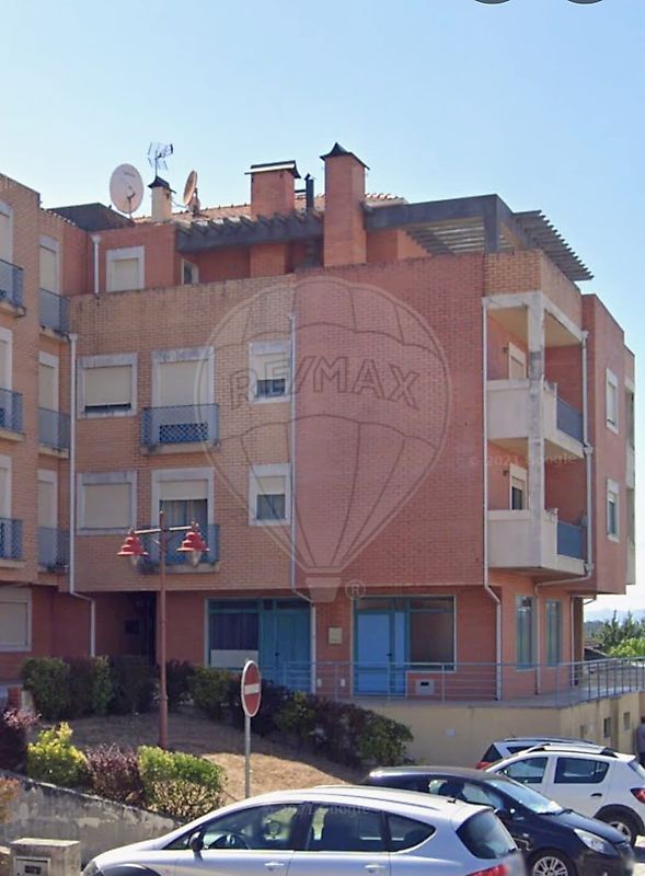 Garagem - Nelas, Nelas, Viseu