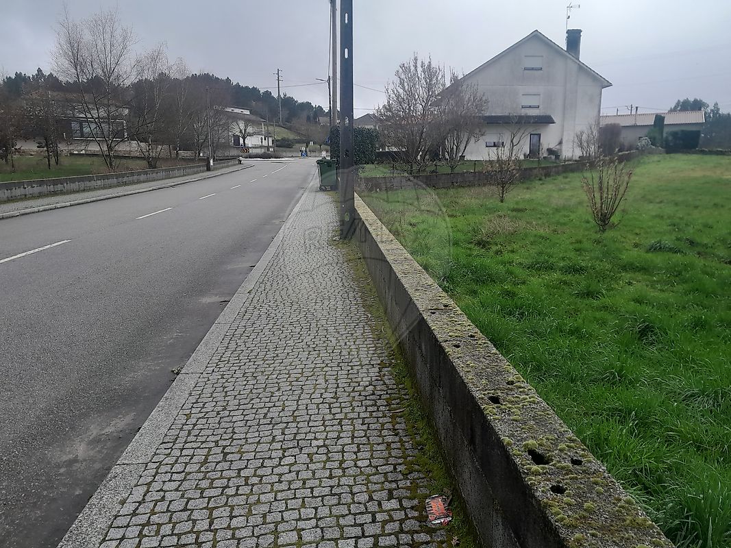 Terreno - Touro, Vila Nova de Paiva, Viseu