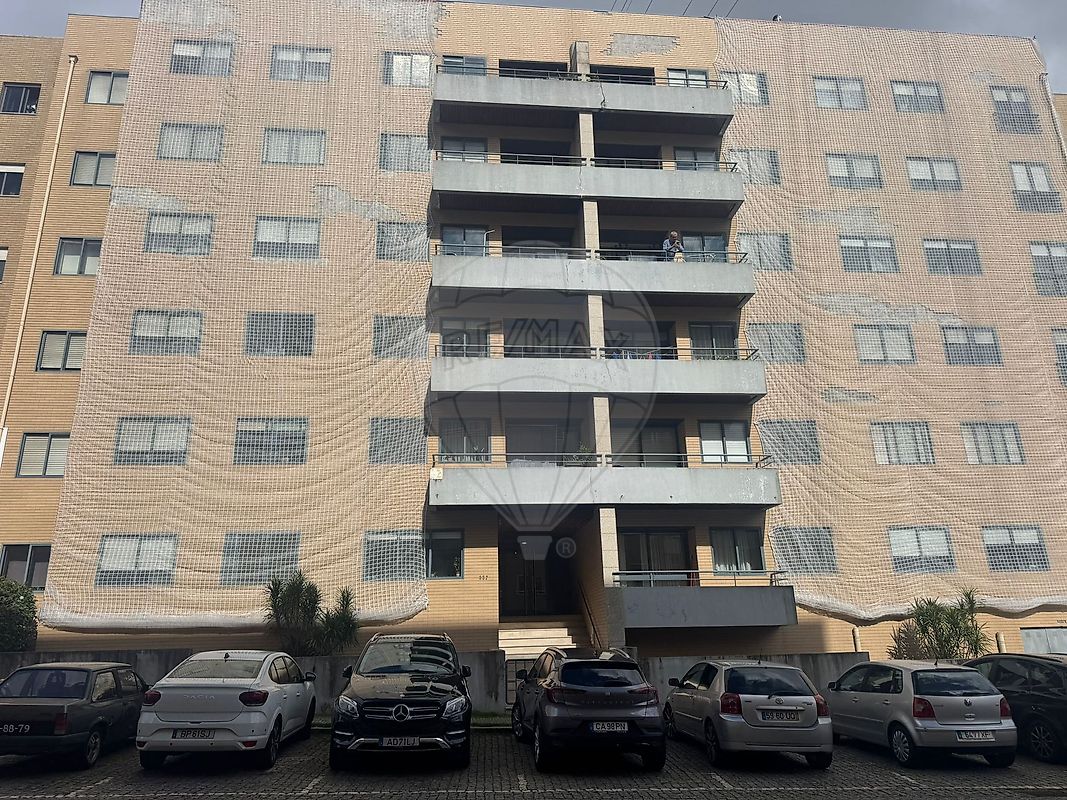 Apartamento T3 à venda em Maia