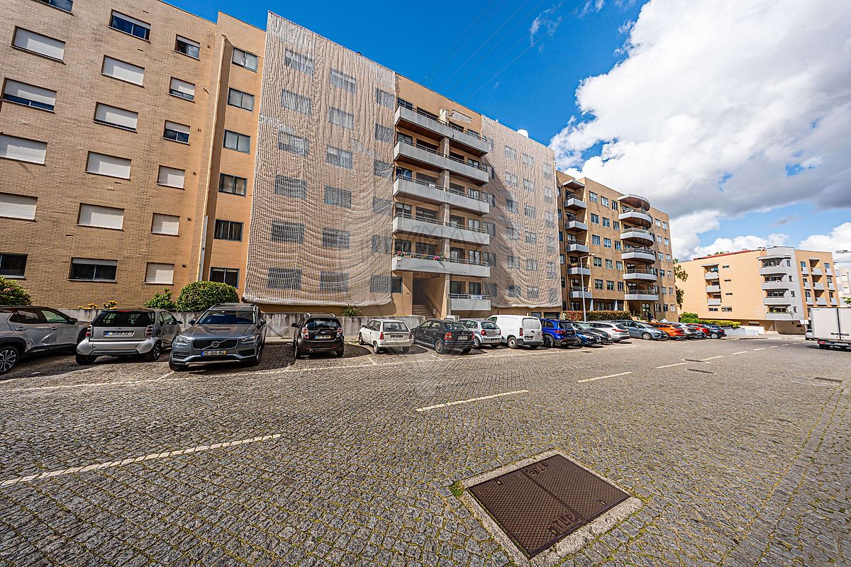 Apartamento T3 à venda em Cidade da Maia, Maia — foto 11