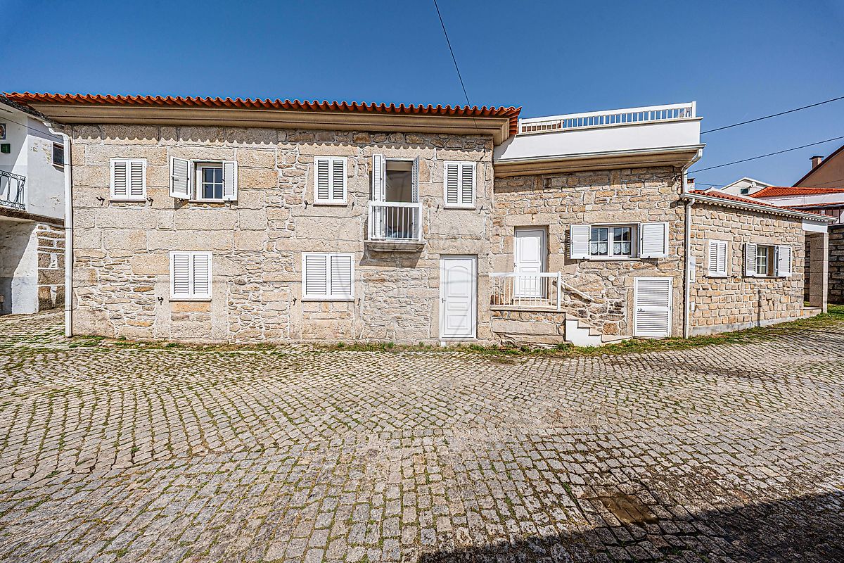 Moradia - Penedono e Granja, Penedono, Viseu