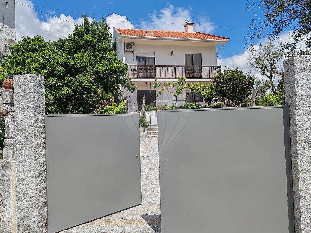 Moradia - Mamouros, Alva e Ribolhos, Castro Daire, Viseu
