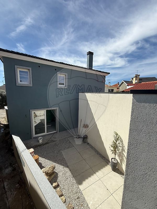 Moradia T3 à venda em Cota, Viseu — foto 2
