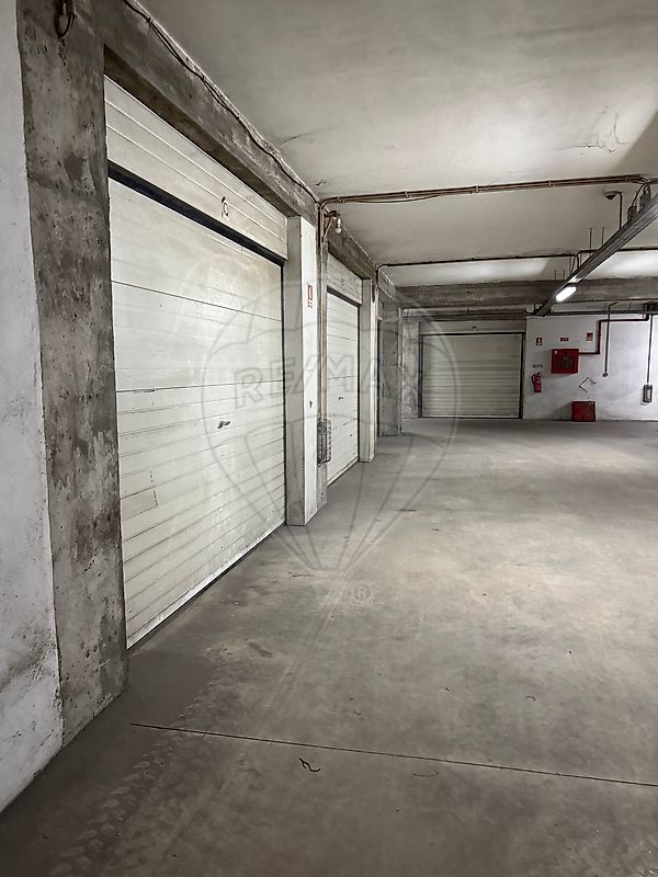 Garagem - Mangualde, Mesquitela e Cunha Alta, Mangualde, Viseu