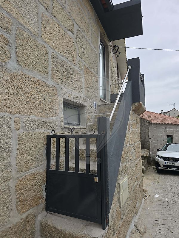 Moradia T2 à venda em Campo, Viseu — foto 2