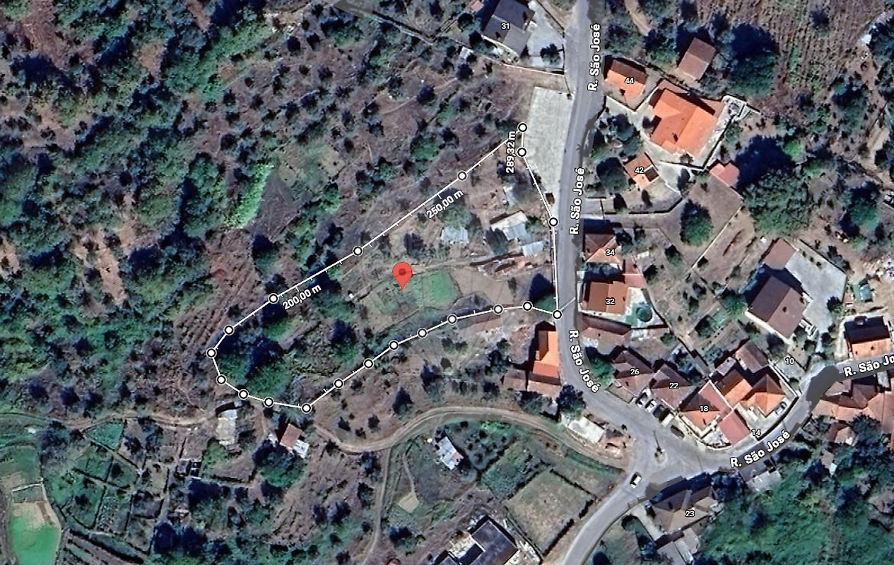 Terreno - Couto de Baixo e Couto de Cima, Viseu, Viseu