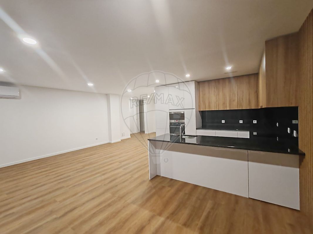 Apartamento T3 à venda em Castro Daire