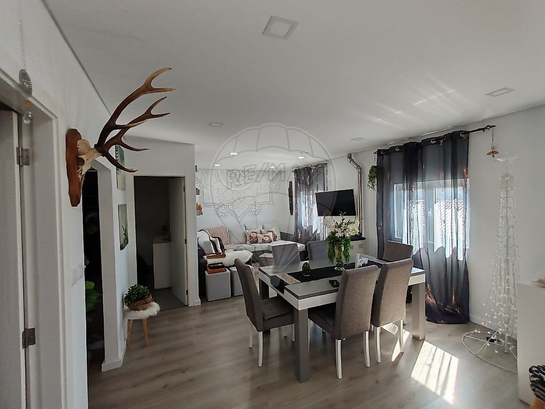 Moradia T3 para arrendar em Castro Daire
