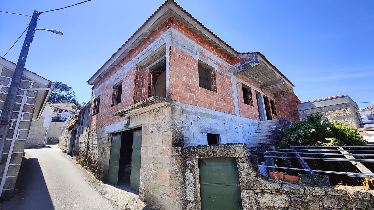Moradia - Couto de Baixo e Couto de Cima, Viseu, Viseu