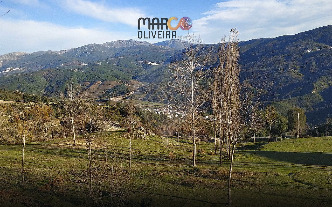 Apartamento T9 à venda em Oliveira do Hospital