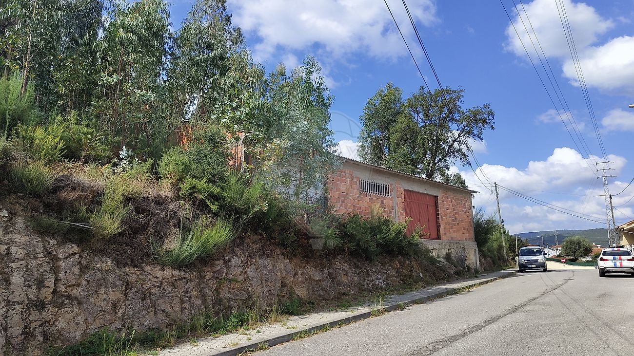 Terreno à venda em Vale de Cambra