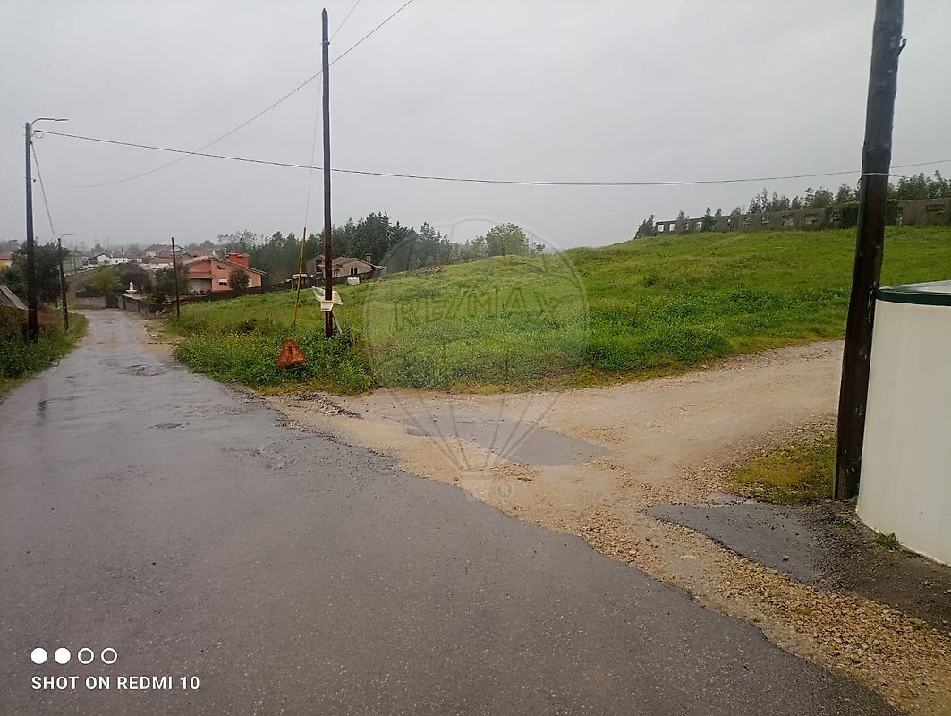 Land for sale in Oliveira de Azeméis, Portugal — €160,000