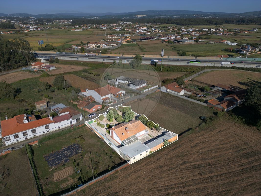 Moradia T4 para venda