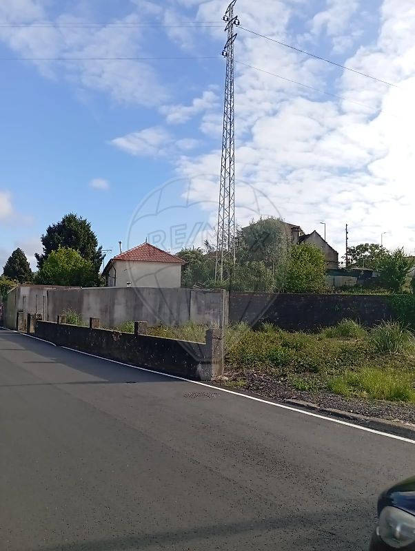 Terreno à venda em São João da Madeira