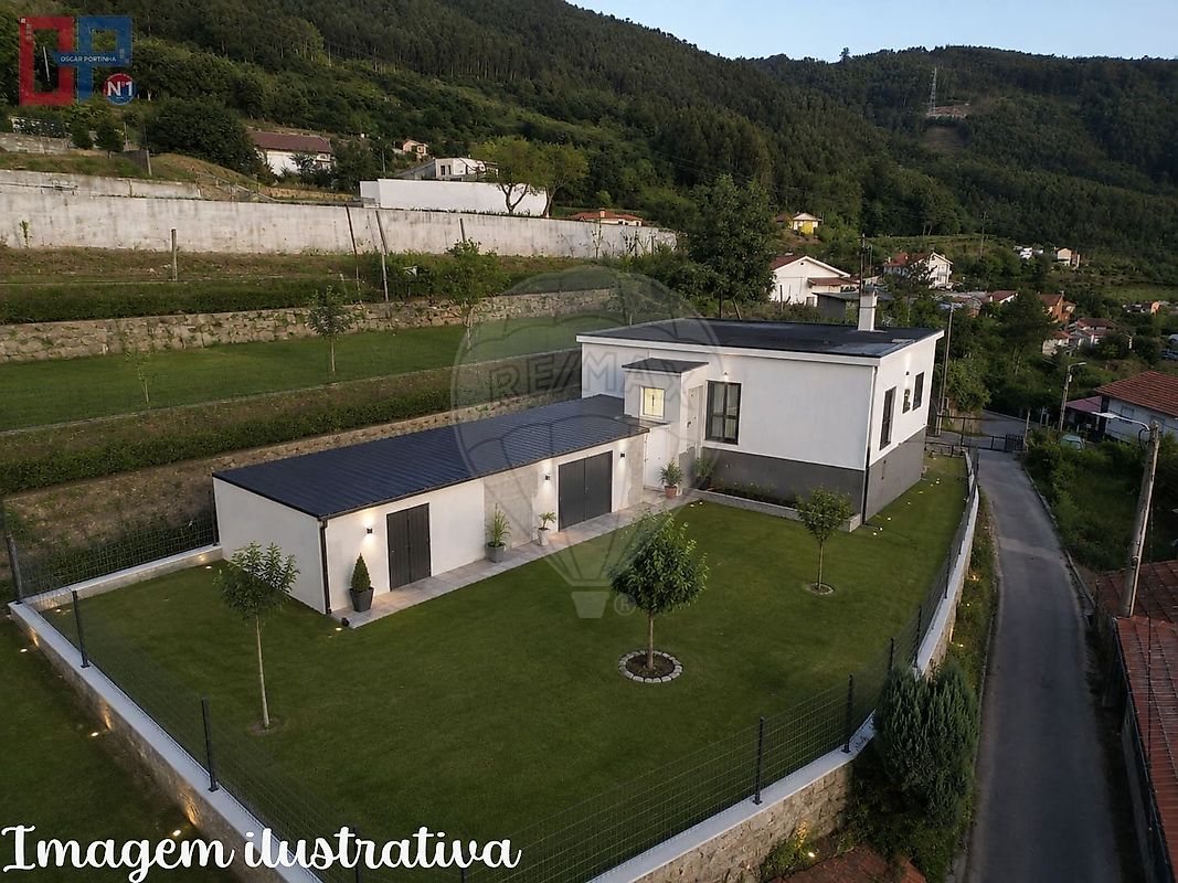 Moradia T3 à venda em São Pedro de Castelões, Vale de Cambra — foto 3