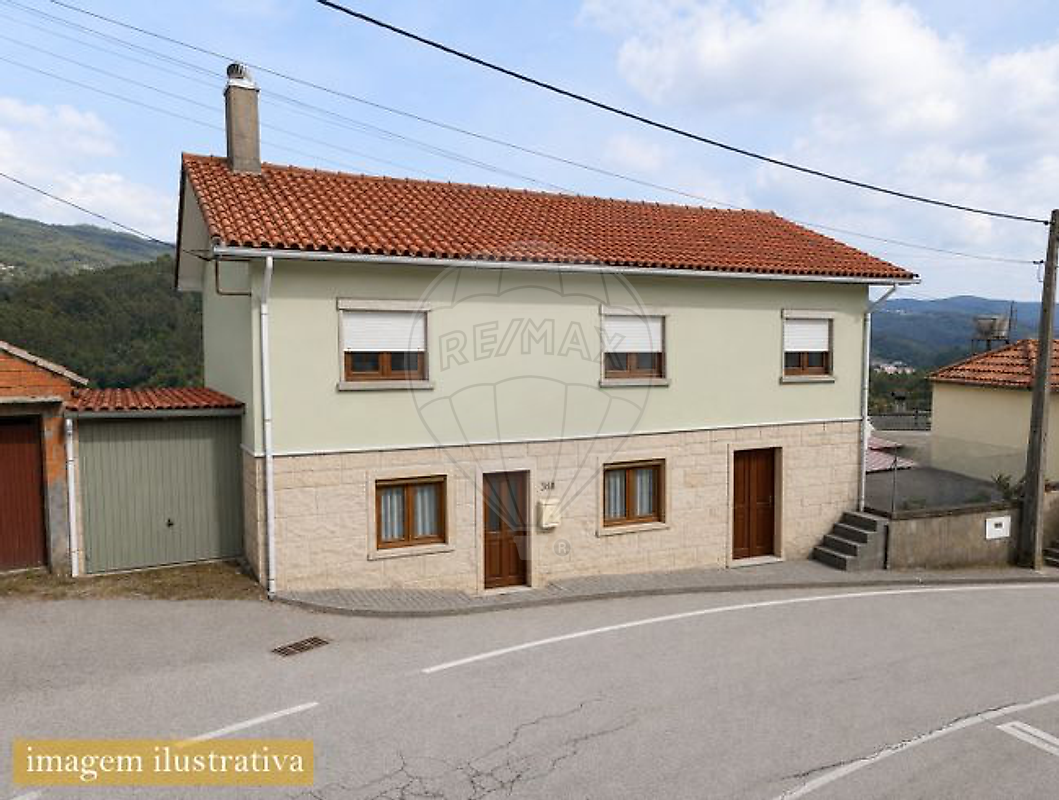 Moradia T3 - Roge, Vale de Cambra, Aveiro